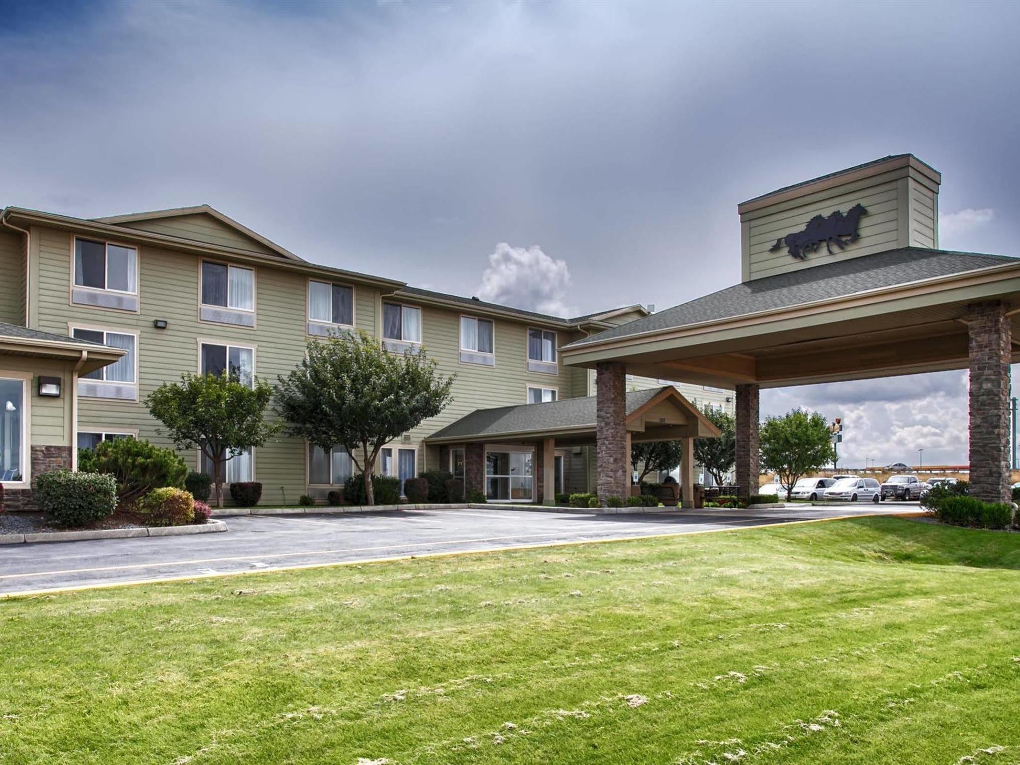 Best Western Bronco Inn Ritzville Exterior photo